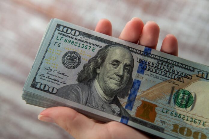 El dólar