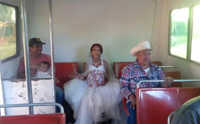 Novia impacta al llegar a su boda